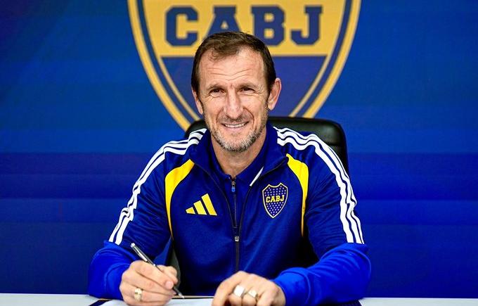 Imagen de Arruabarrena firmó con Boca y borró a cuatro jugadores en el primer día de pretemporada