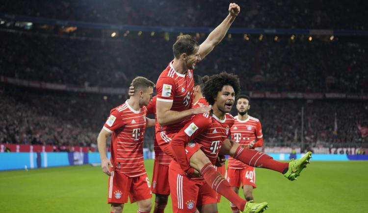Imagen de Bayern Münich se aleja en la cima de la Bundesliga