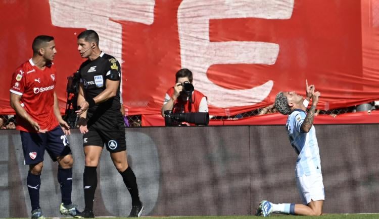 Imagen de El gol de Racing que abrió el clásico de Avellaneda