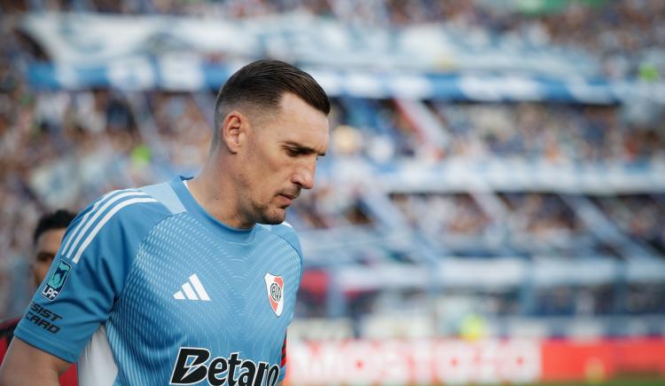 Imagen de ¿Estaba para volver?: Franco Armani salió en el entretiempo en su retorno al arco de River