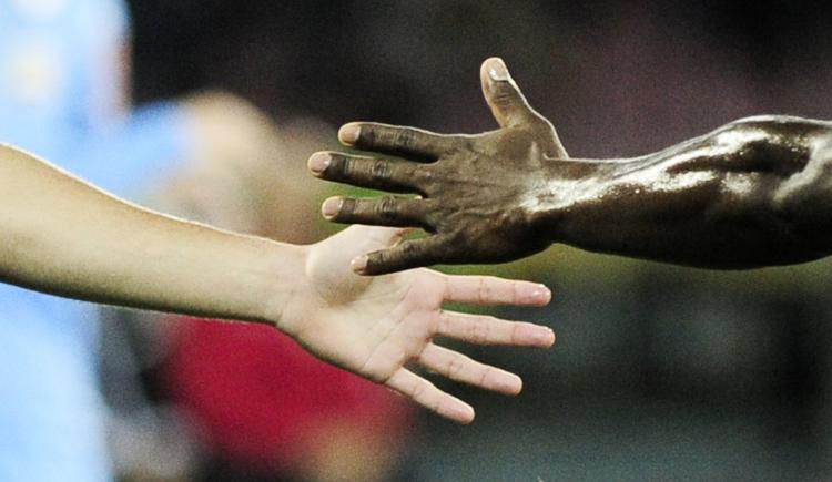 Imagen de Más que mil palabras [sobre racismo en el fútbol]: la creación