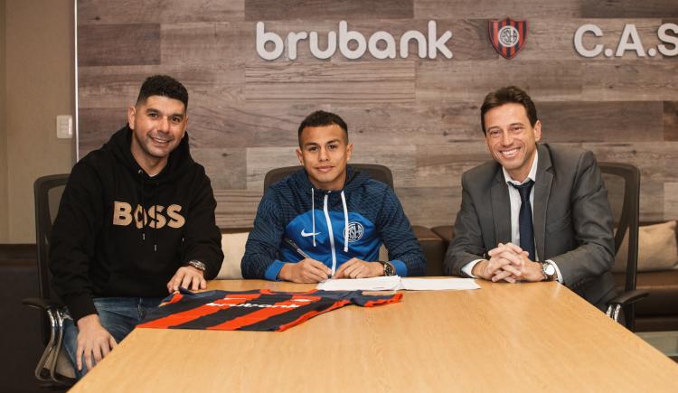 Imagen de Nahuel Barrios renovó su contrato con San Lorenzo