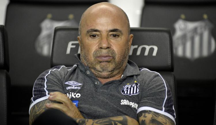 Imagen de No escucha y sigue: la sorprendente respuesta de Sampaoli a Santos