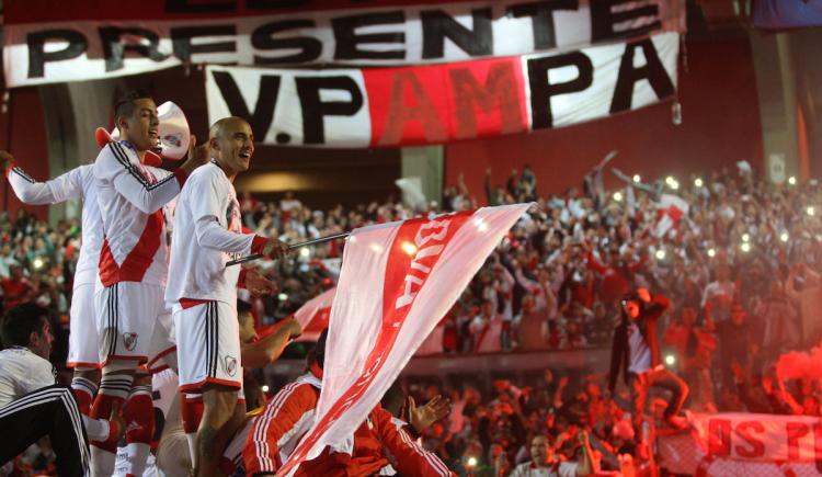 Imagen de River está de vuelta: en un Monumental repleto, gritó campeón y celebra su título 35