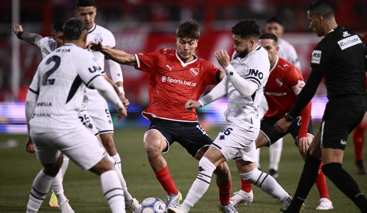 Imagen de El empate fue justo, el resultado no: Independiente e Independiente Rivadavia igualaron sin goles