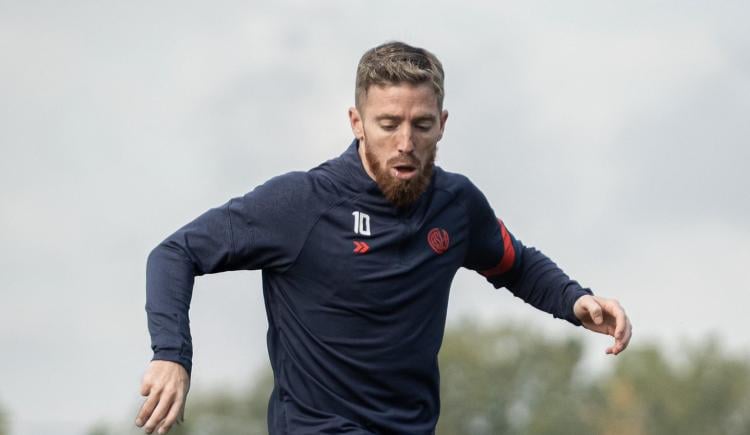 Imagen de Camboyanos 2.0: para Muniain, capitán de San Lorenzo, hay una "burla" a la dignidad