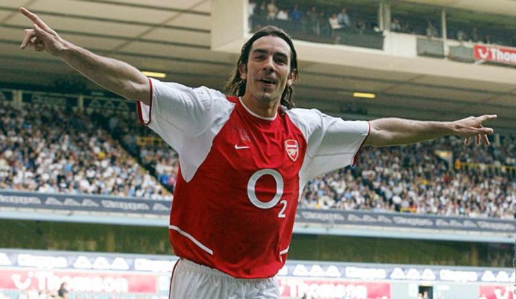 Imagen de Robert Pirès contundente con respecto al Arsenal en su cruce con el Atlético de Simeone