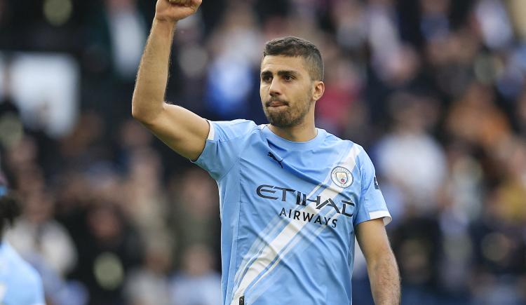 Imagen de Manchester City se aferra a Rodri y rechaza la primera oferta de Barcelona