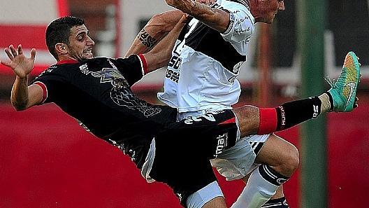 Imagen de Mucha pasión, no tanto fútbol