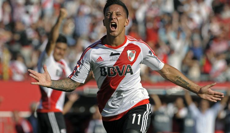 Imagen de Sebastián Driussi, en el podio de las compras top de la historia de River