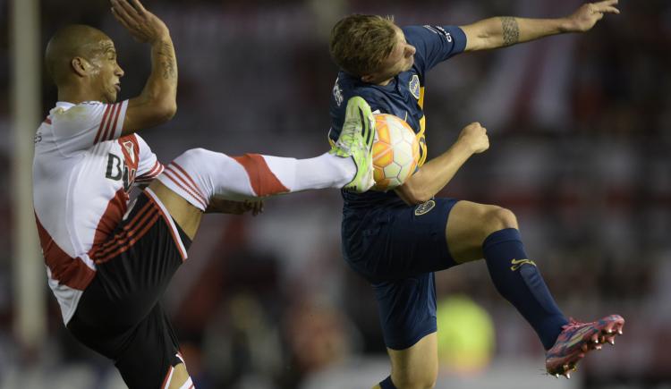 Imagen de River pegó primero: 1-0 de penal en un partido lleno de polémicas