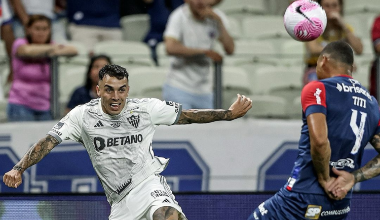 Imagen de En la previa de la semifinal con River, Atlético Mineiro no pudo ganarle con dos más a Fortaleza