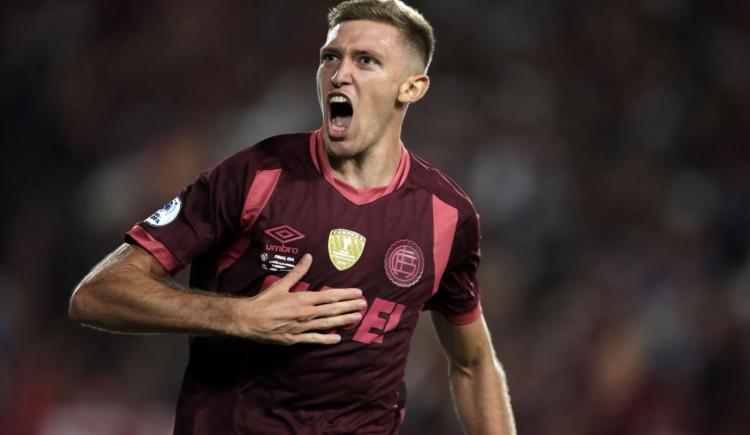Imagen de Lanús pegó primero en la Recopa y venció 1-0 a Flamengo