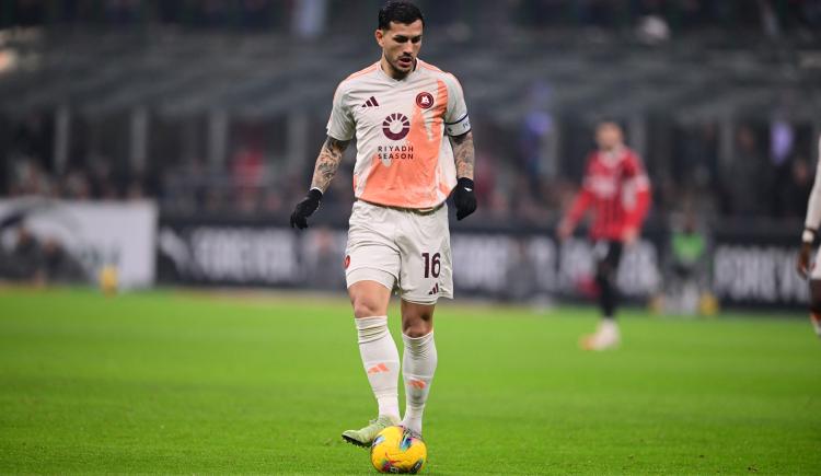 Imagen de La cláusula por objetivos que aleja aún más a Paredes de Boca