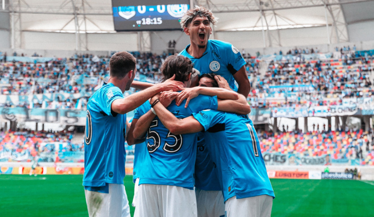Imagen de El Pirata quiere Celeste: Belgrano pasó por penales en la Copa Argentina y sigue dulce