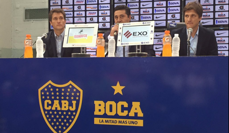 Imagen de Guillermo fue presentado como técnico de Boca y ya piensa en Racing: "En la Copa, tenés que ganar siempre de local"