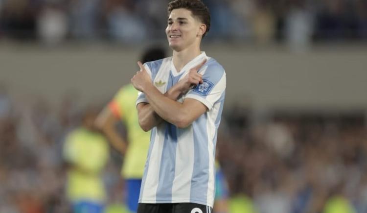 Imagen de Julián, del "baile" a Brasil a la explicación de su festejo como Lautaro Martínez