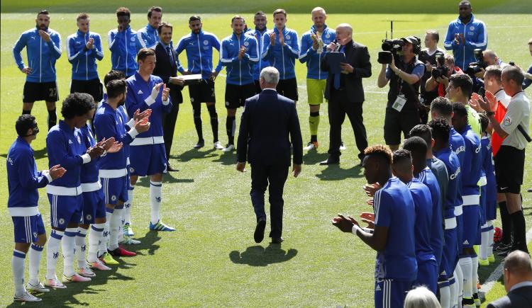 Imagen de Chelsea reconoce a Ranieri
