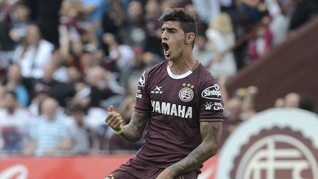 Imagen de Román Martínez renovó con Lanús