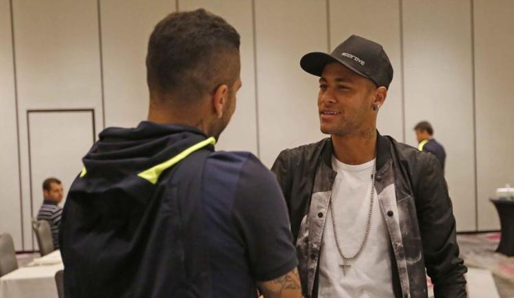 Imagen de Neymar se presentó en la concentración de Brasil
