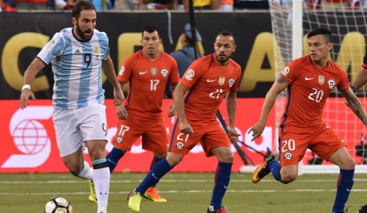 Imagen de VIDEO I Argentina tuvo el primero en los pies de Higuaín