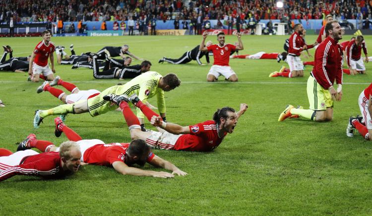 Imagen de Gales, en su primera Eurocopa, llega a una semifinal