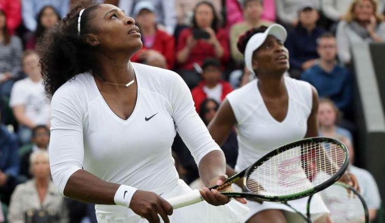 Imagen de Serena y Venus Williams buscan su quinta final de Wimbledon