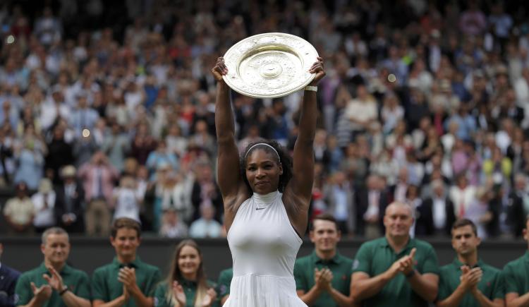Imagen de Serena Williams se vuelve leyenda al volver a ganar Wimbledon