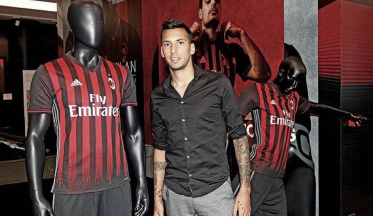 Imagen de Vangioni podría pasar al Genoa