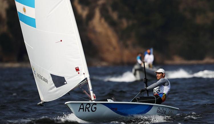 Imagen de Vela: Julio Alsogaray, 2° en la general tras el primer día