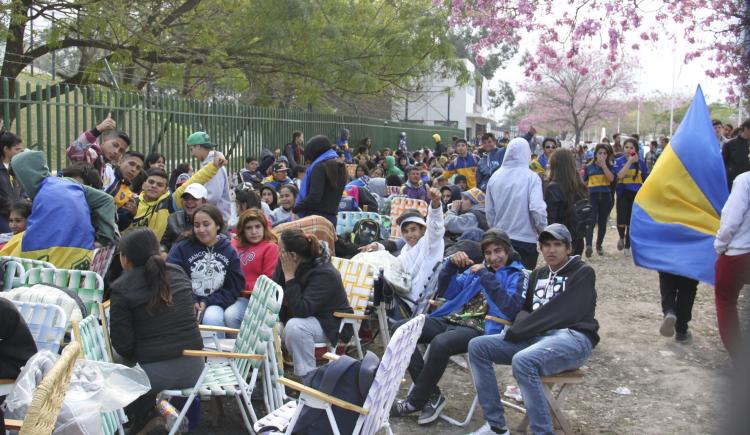 Imagen de Boca: largas filas en Formosa para conseguir una entrada