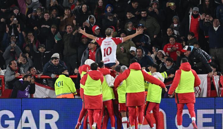 Imagen de El golazo de Huracán para abrir el marcador ante Boca