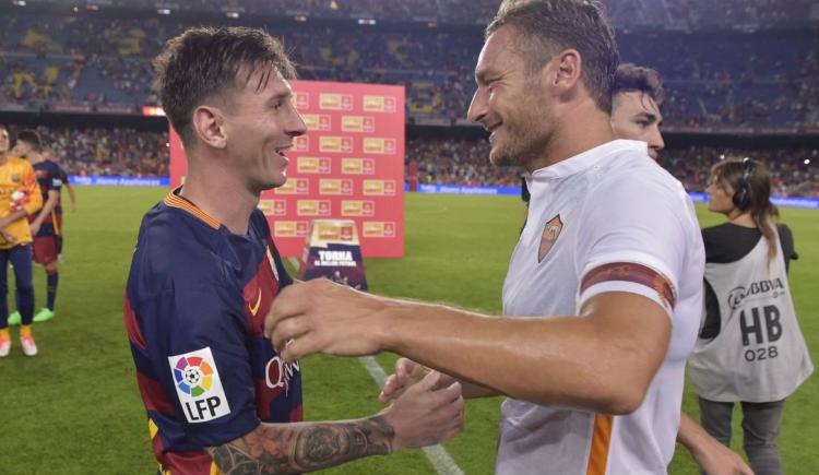 Imagen de El saludo de Messi a Totti por su retiro