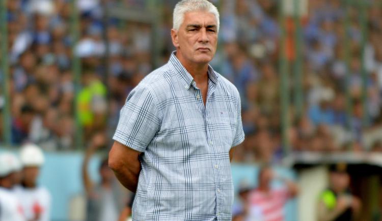 Imagen de Omar De Felippe es el nuevo técnico de Vélez