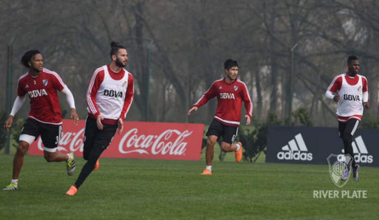 Imagen de Se ponen a punto: Larrondo y Lollo aumentan los trabajos físicos