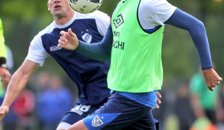 Imagen de Triunfo y preocupación en Vélez
