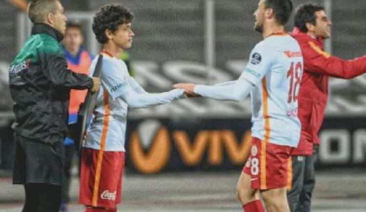 Imagen de En Galatasaray debuta un chico de 14 años