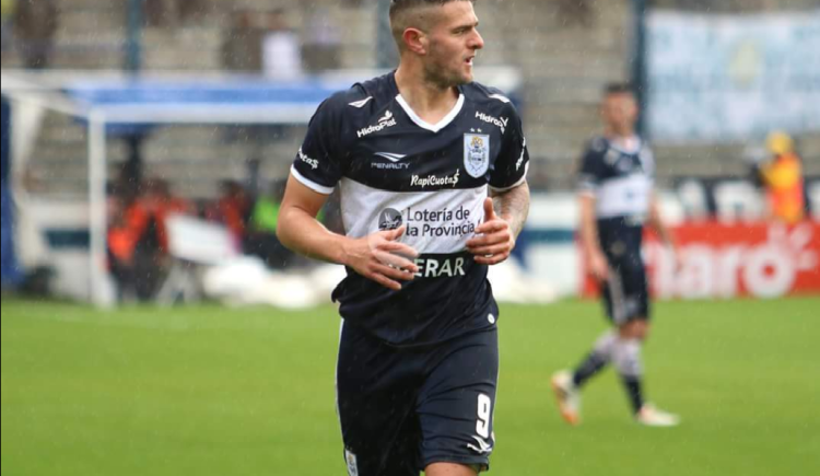 Imagen de Pablo Vegetti se suma a Chacarita