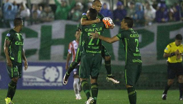Imagen de San Lorenzo, si pasa a Palestino, ya tiene rival