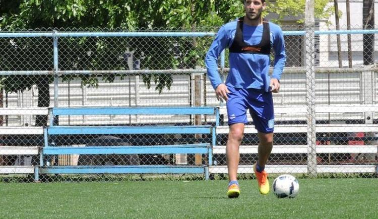 Imagen de Luciano Aued: "Estoy feliz de seguir en Racing"