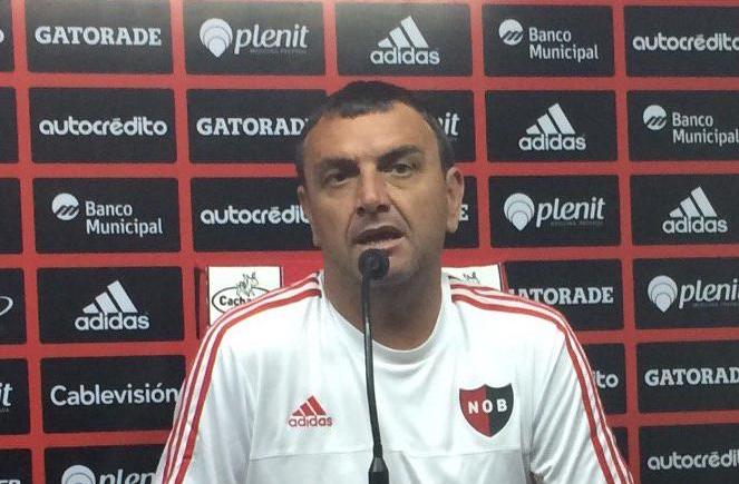 Imagen de Osella: “Me imagino un partido abierto”