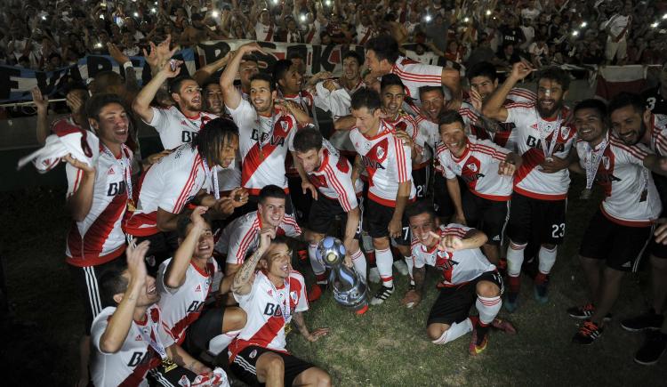 Imagen de A puro coraje, River venció 4-3 a Rosario Central y gritó campeón de la Copa Argentina