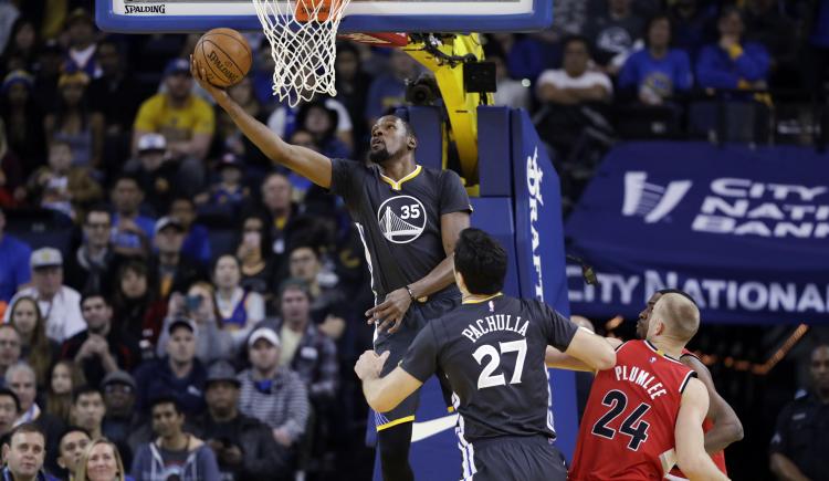 Imagen de Kevin Durant encabeza paliza de Warriors sobre Trail Blazers