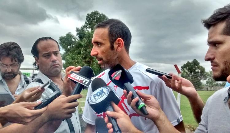 Imagen de Azconzábal: “Huracán tiene objetivos concretos”