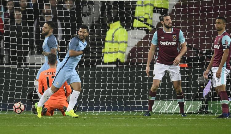 Imagen de Gol del Kun Agüero en la victoria del City