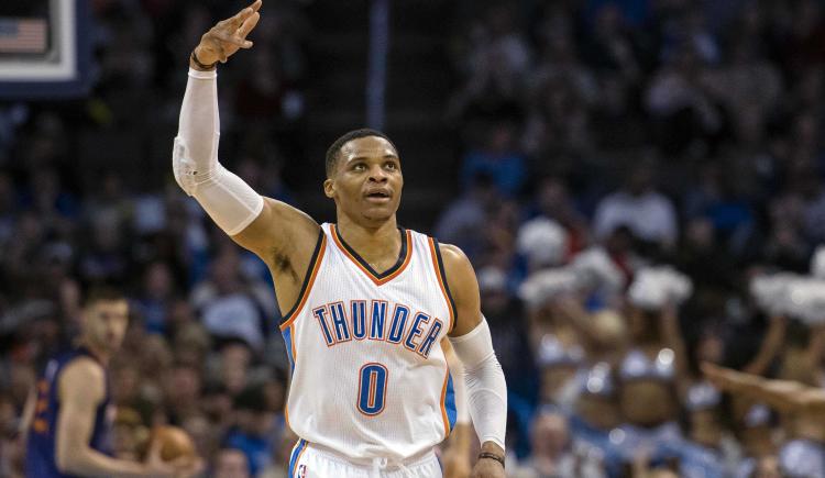 Imagen de Westbrook "asusta": logró su 17mo 'triple doble' en la temporada