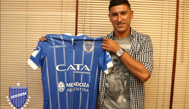 Imagen de Walter Serrano firmó su contrato y mañana arranca a trabajar
