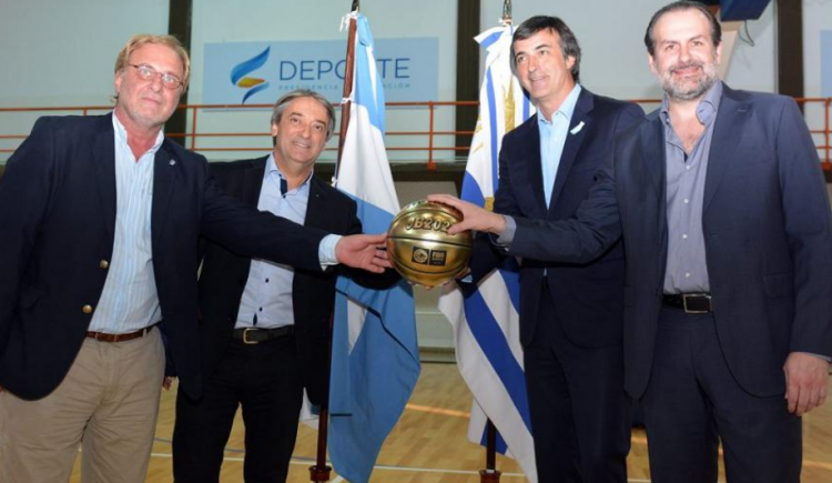Imagen de Argentina y Uruguay, unidos por el Mundial de Básquet 2023