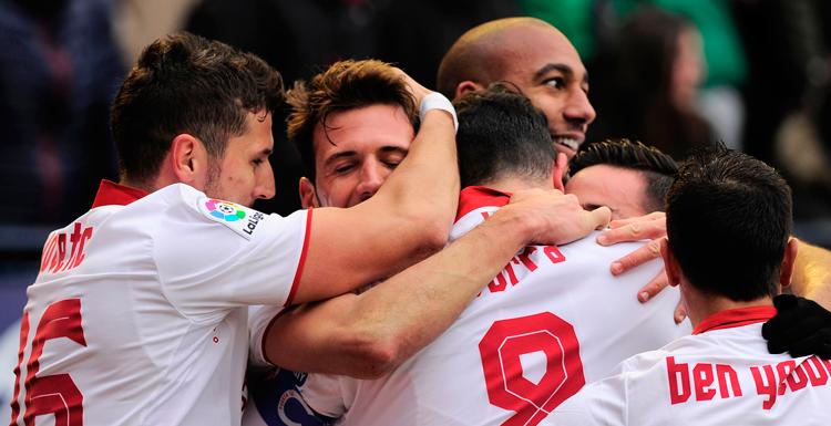 Imagen de Sevilla ganó, de la mano de Correa