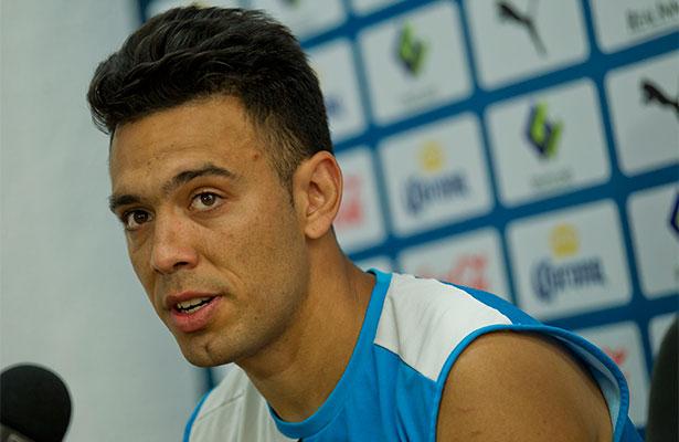 Imagen de Holan convocó a Nery Domínguez para el clásico